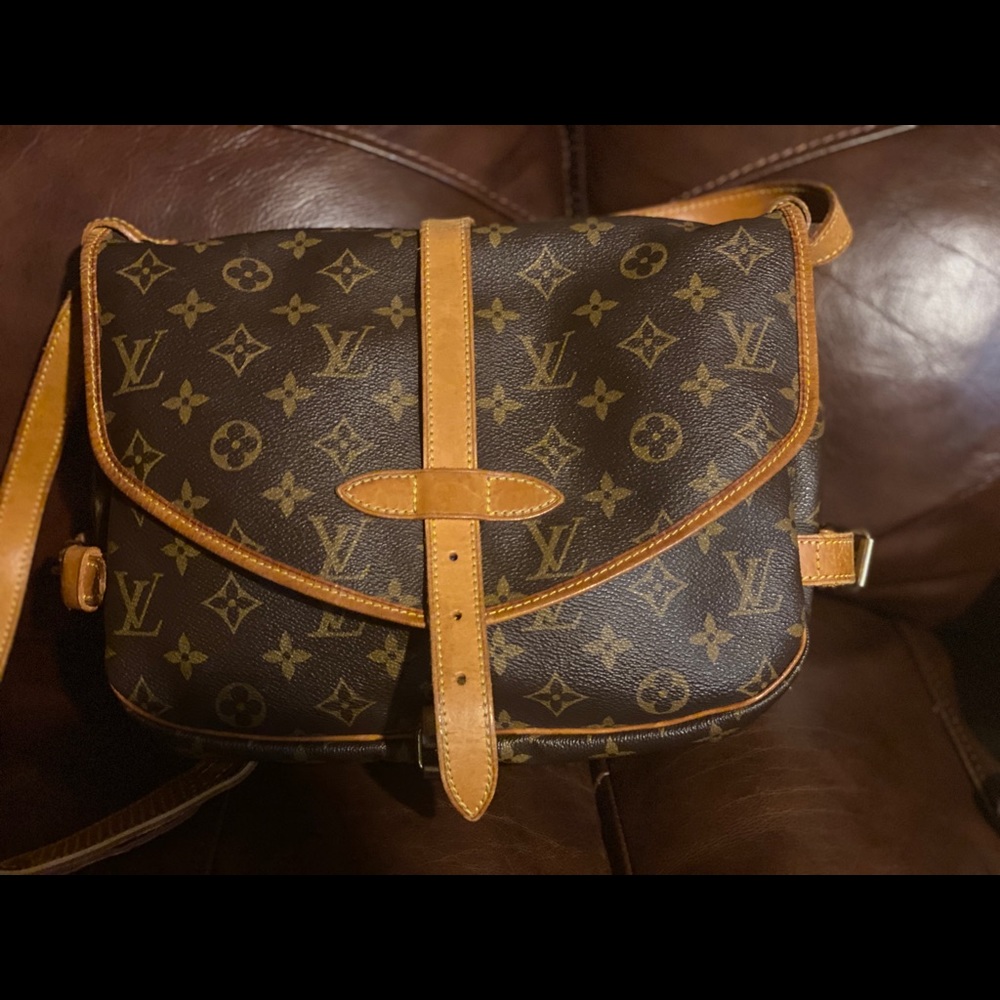 Vintage Louis Vuitton Saumur 30